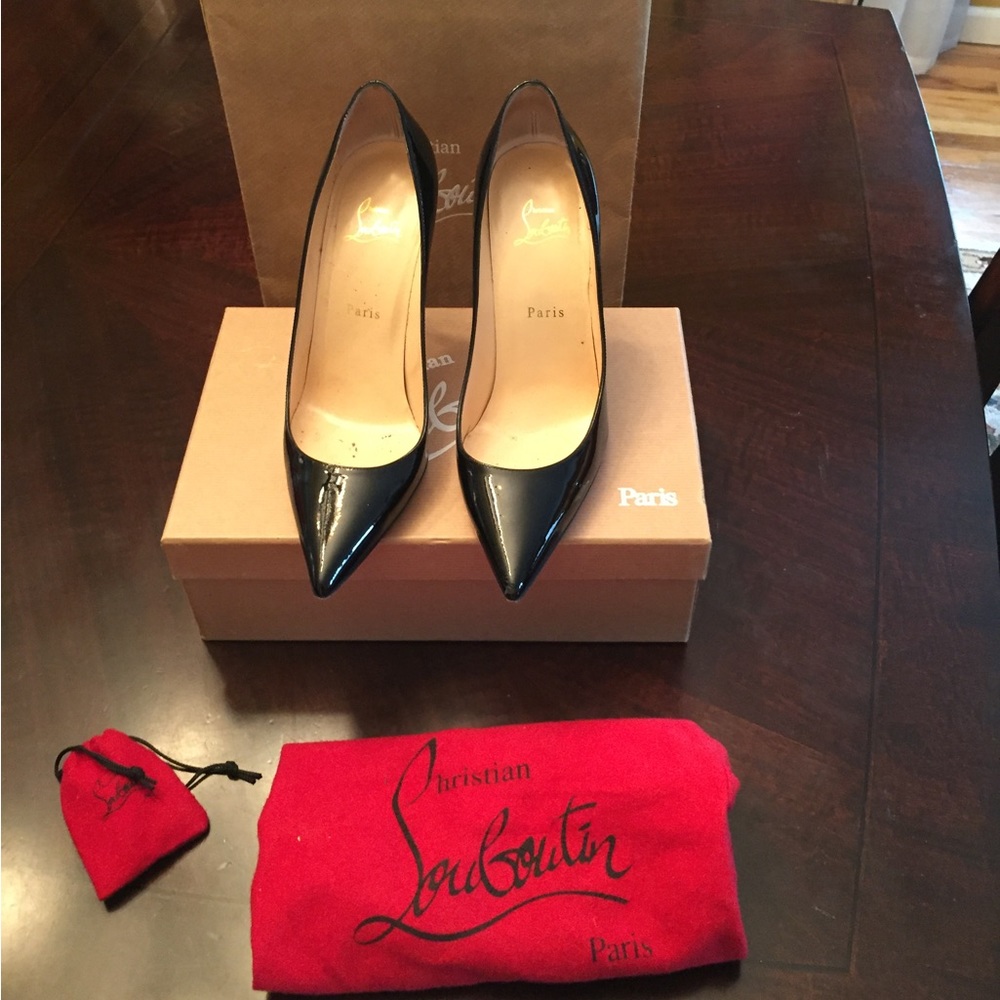 Christian Louboutin, Décolleté 554 Patent size 9US/ 39.5 BLACK NEGOTIABLE - Picture 4 of 6